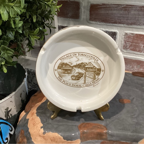 Vintage - Ceramic Crafted Ashtray - Village of Tobaccoville - Doral Home Base - Picture 1 of 10